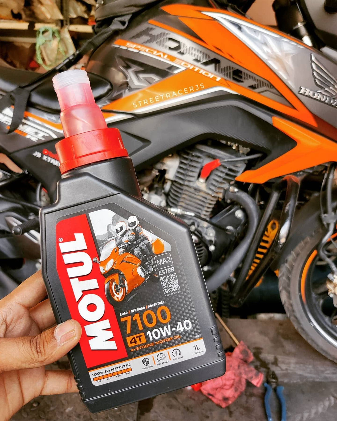Honda CBR600RR motul oil